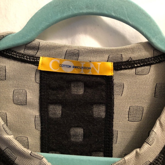 NWOT Cotton Innovation Gray Top - Picture 4 of 4